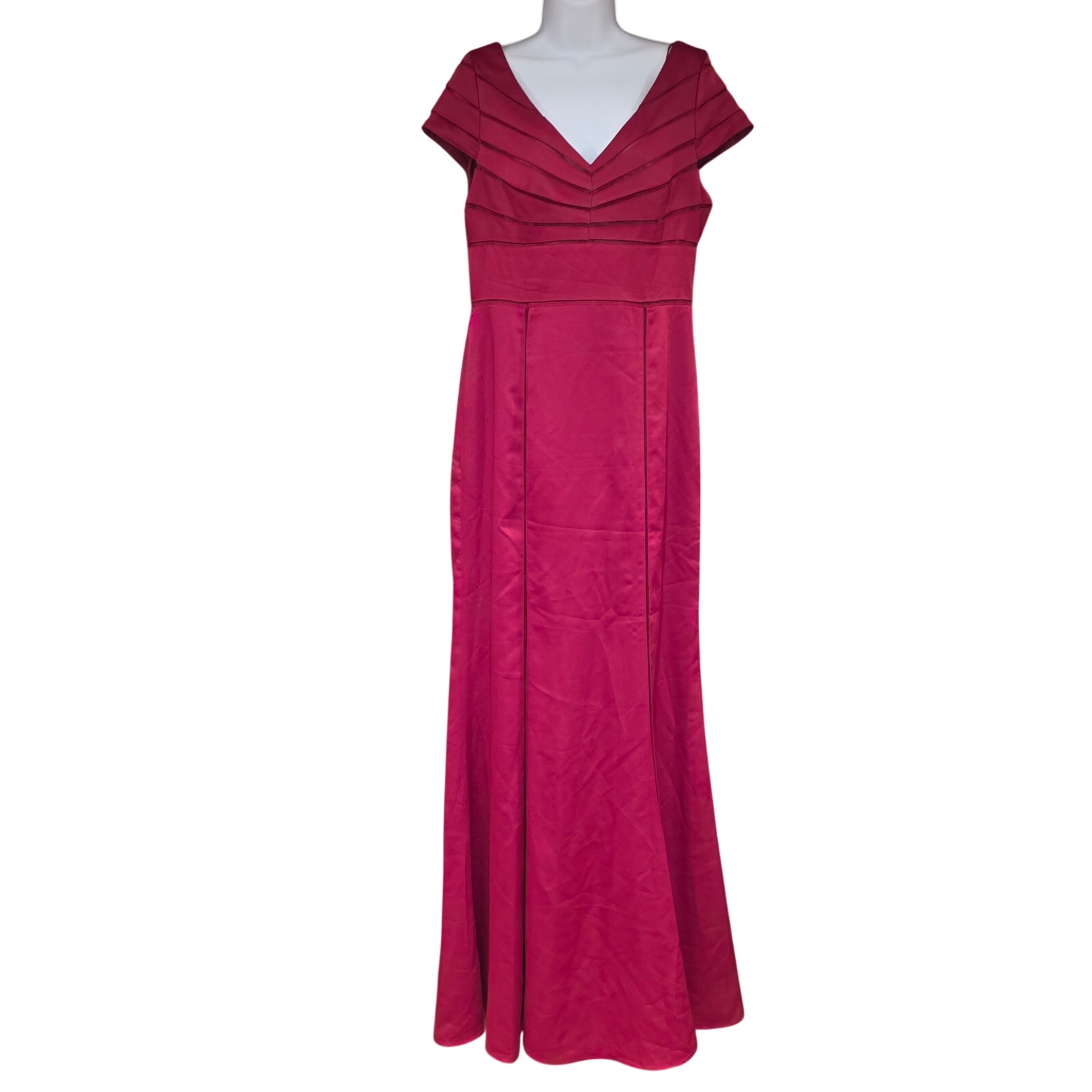 Adrianna Papell V-Neck, Burgundy, Floor Length, Evening Gown Sz 10